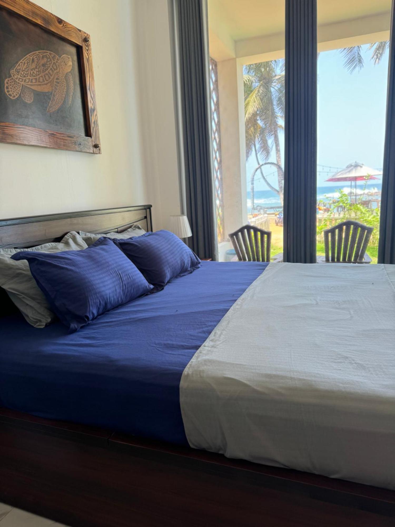 Turtle Beach House Batigama Exterior photo
